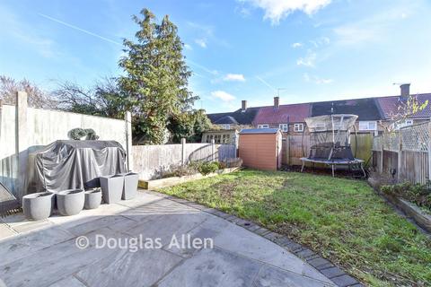 undefined, Barnstaple Road, Romford RM3