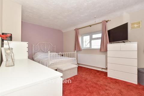 undefined, Barnstaple Road, Romford RM3