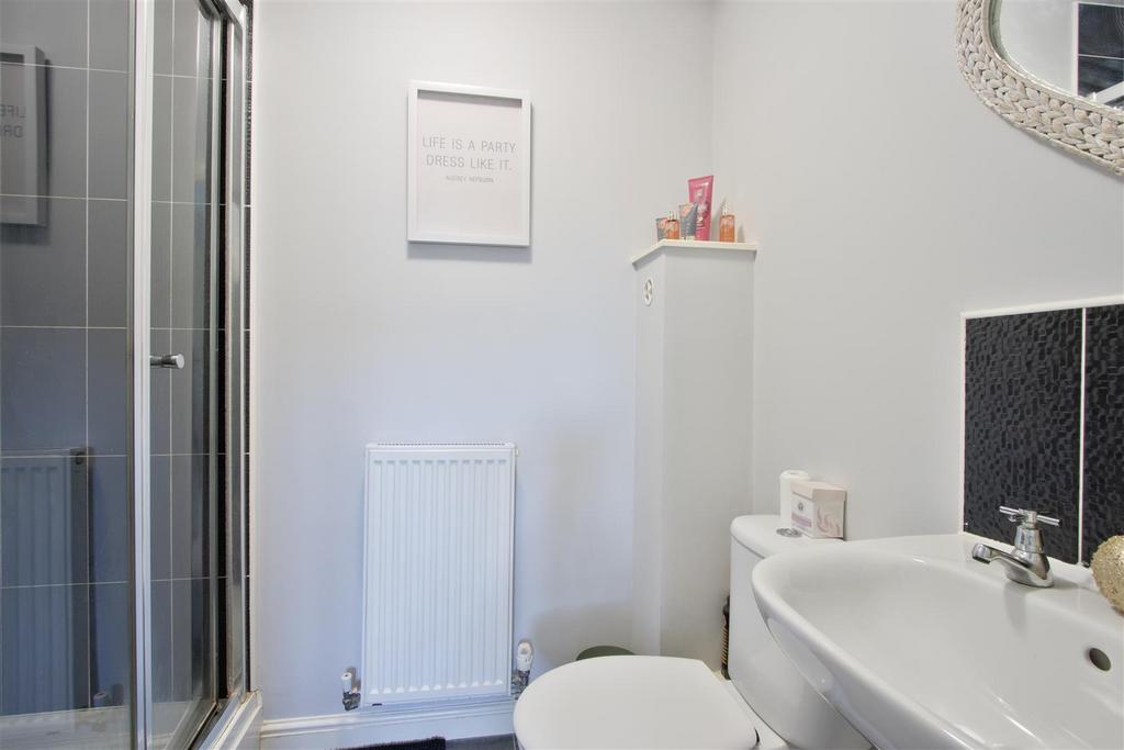 En Suite Shower Room