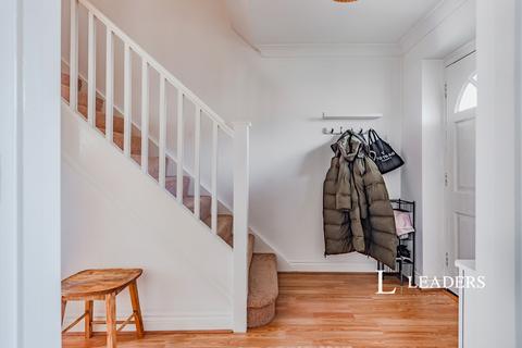 undefined, Norfolk Close, Horley, Surrey, RH6