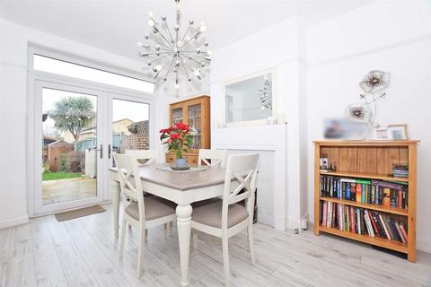 undefined, Sunnymead Avenue, Gillingham