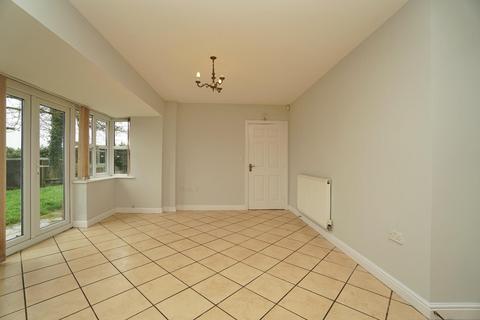 4 bedroom detached house to rent, Jubilee Court, Tollerton, York, YO61 1RF