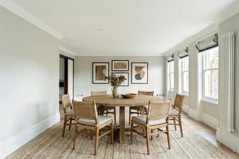 3 bedroom penthouse to rent, Egerton Gardens, London, SW3