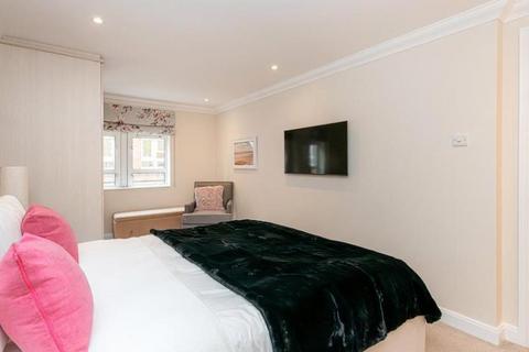 undefined, Portman Square, London W1H