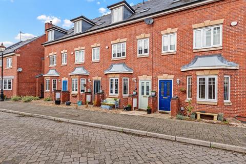 undefined, Campriano Drive, Warwick