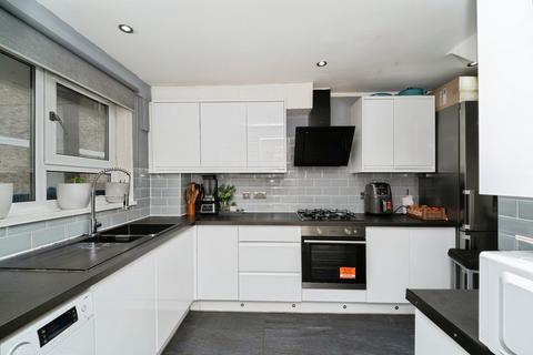 undefined, Parkfield Drive, Northolt UB5