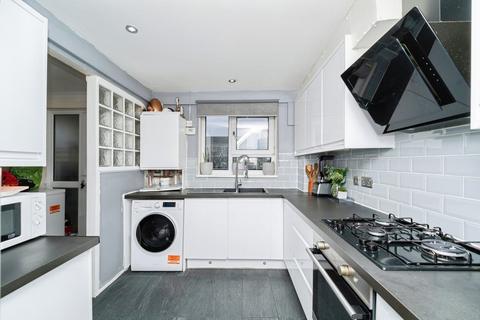 undefined, Parkfield Drive, Northolt UB5