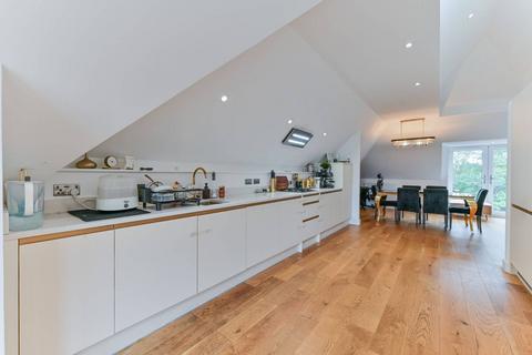undefined, Woodcote Grove Road, Coulsdon, CR5