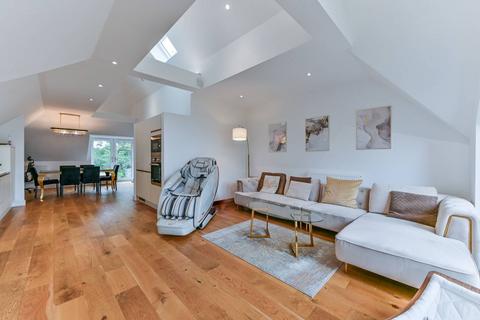 undefined, Woodcote Grove Road, Coulsdon, CR5