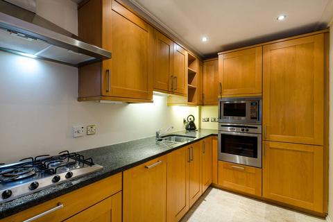 1 bedroom flat to rent, Beauchamp Place, Knightsbridge, London, SW3