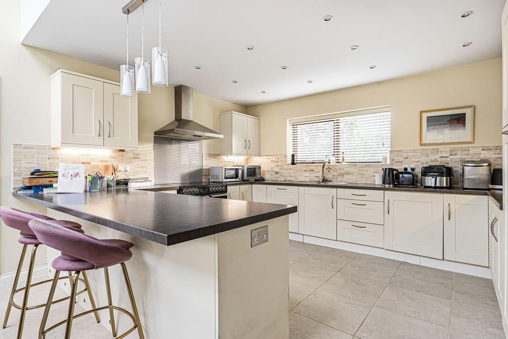 27 Kitchen