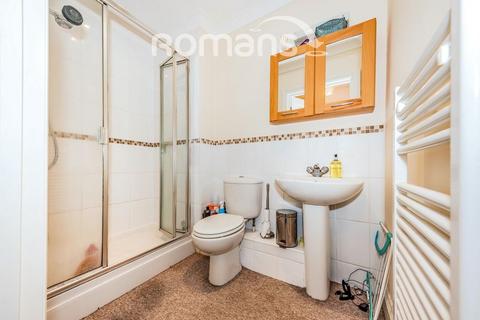 2 bedroom flat to rent, Wychwood, 15 Kings Ride, Camberley, GU15