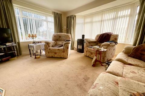 undefined, North Leas Avenue, Scarborough, YO12