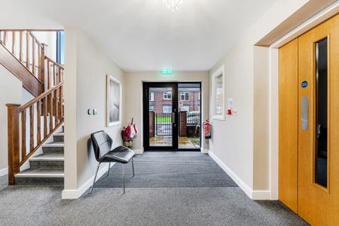 2 bedroom flat for sale, Park Lodge, Rutherford Drive, Bolton, Lancashire, BL5