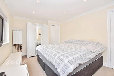 undefined, Valley Drive Gravesend DA12