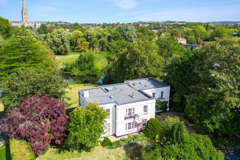 6 bedroom detached house for sale, Watersmeet Road, Salisbury SP2