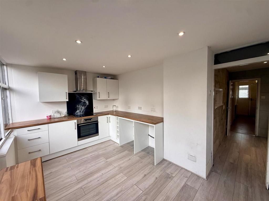 Whats App Image 2025-12-15 at 11.28.34 (2).jpeg