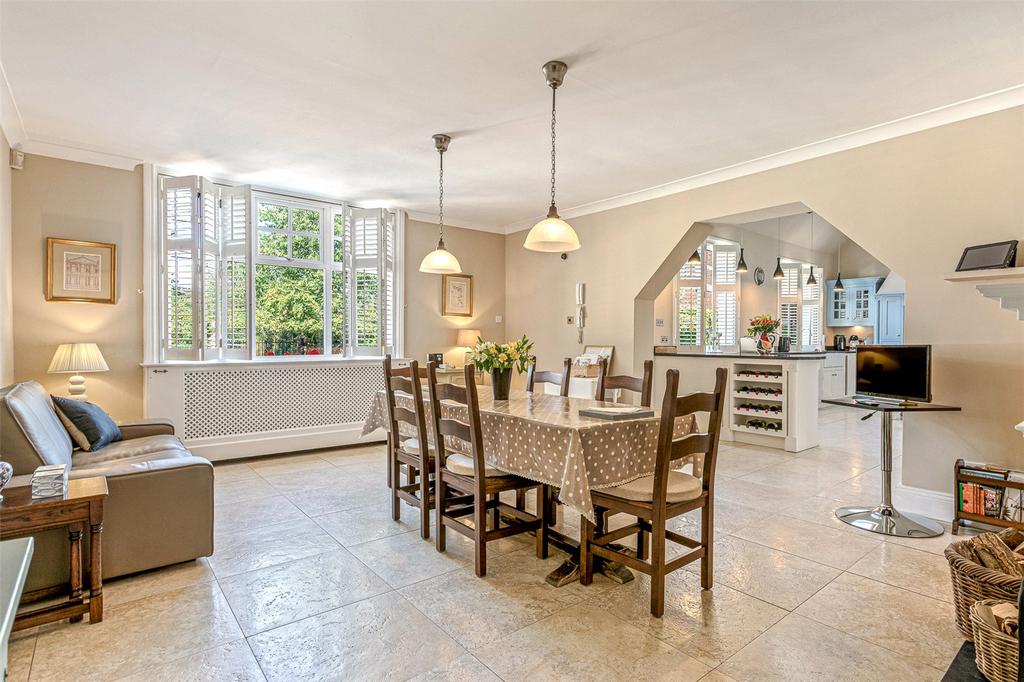 Breakfast Room