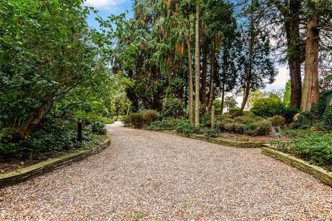 undefined, Roundhill, Kirby Muxloe