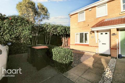 undefined, Kirkstall Close, Bedford