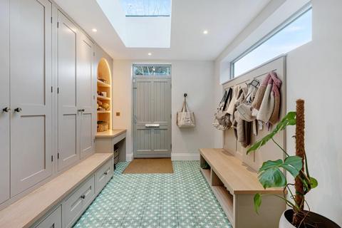 undefined, Stunning detached family home over 3,000 sq ft