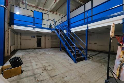 Industrial unit to rent - Unit B, Grape Mill, Holden Fold Lane, Royton, OL2 5LW