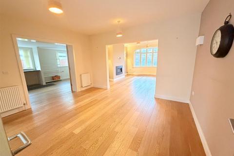 undefined, Mossley Road, Ashton-Under-Lyne OL6