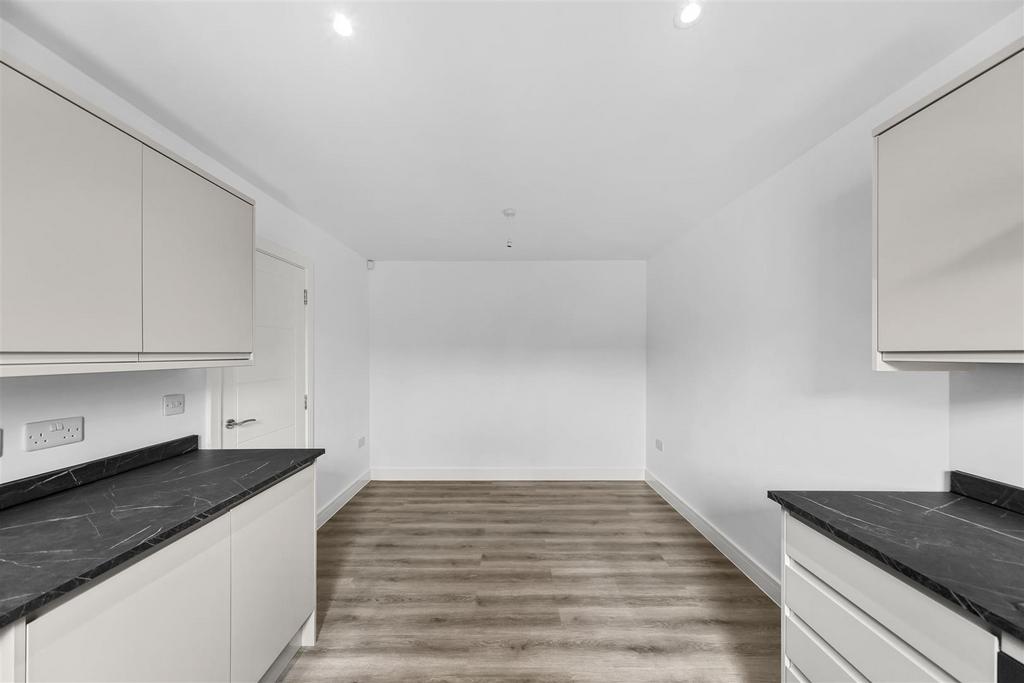 1 Transvaal Terrace-Hamond Estates-Kitchen.2.jpg