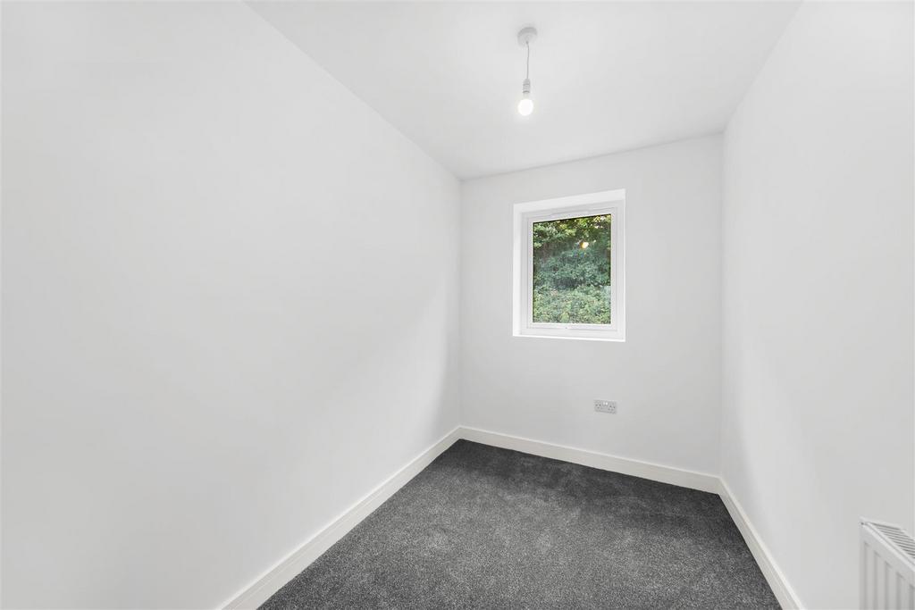 1 Transvaal Terrace-Hamond Estates-Bedroom 4.1.jpg