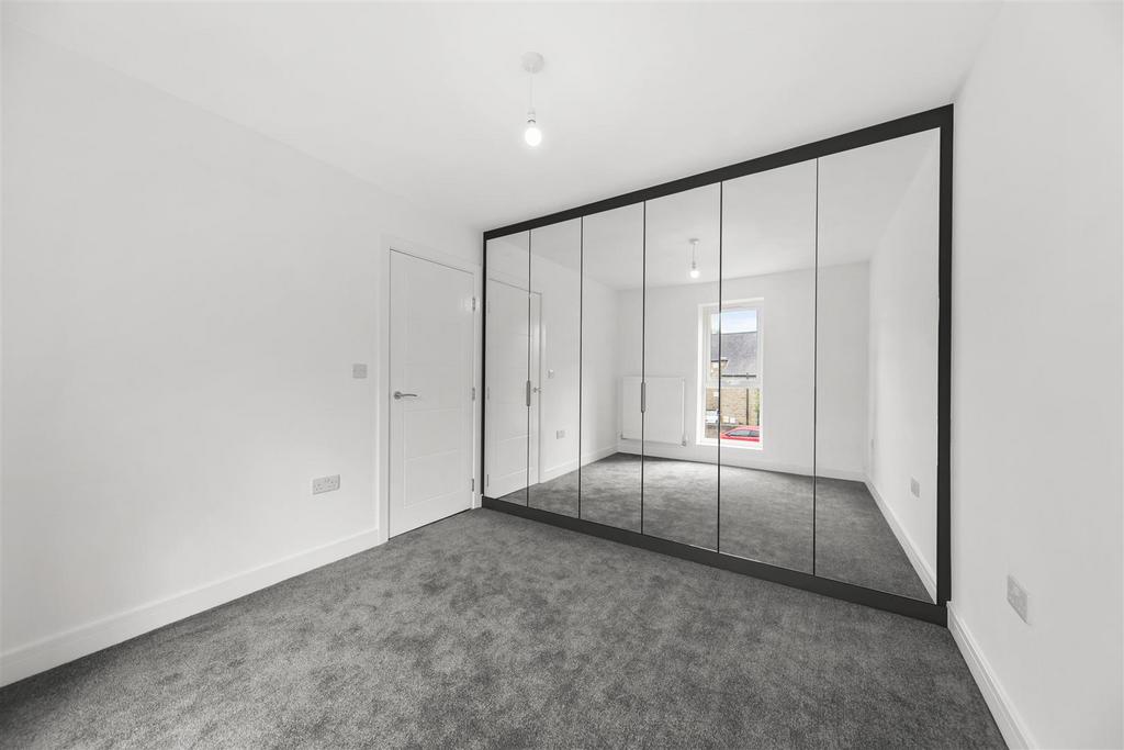 1 Transvaal Terrace-Hamond Estates Bedroom 2.jpg