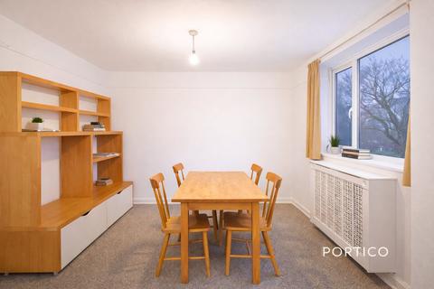 undefined, East Acton Lane, London, W3