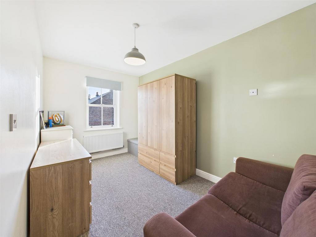 Bedroom: