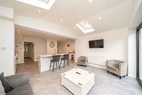 undefined, The Glebe, London SE3