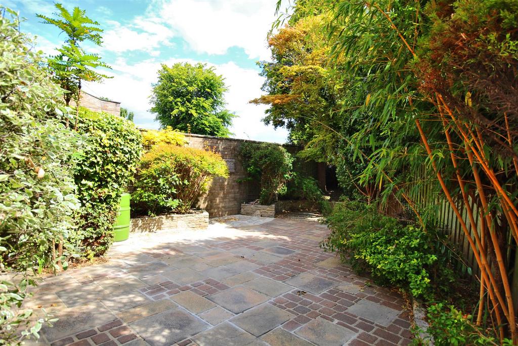 Garden.jpg
