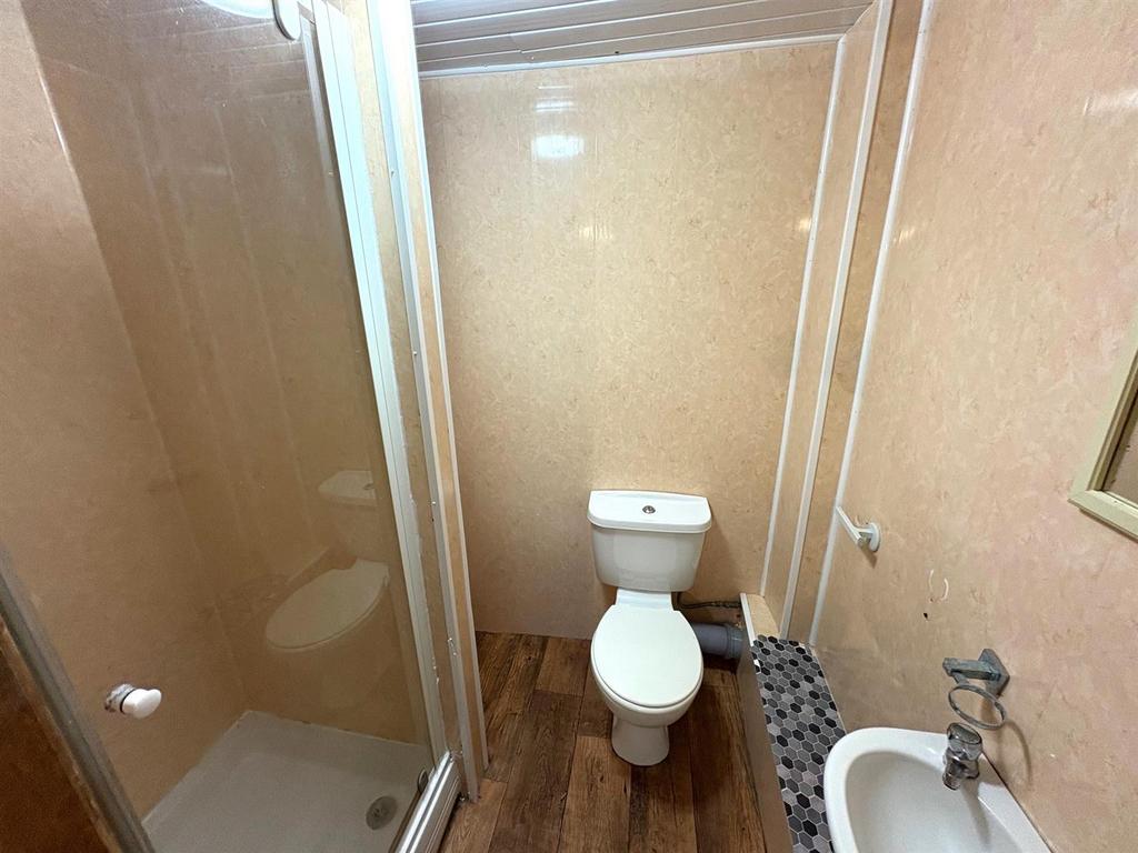 Shower.jpg