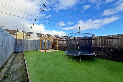 undefined, Tonyrefail, Porth CF39