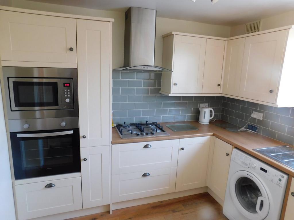 3 Bed Unfurnished Terraced