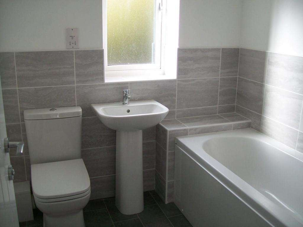 Bathroom.JPG