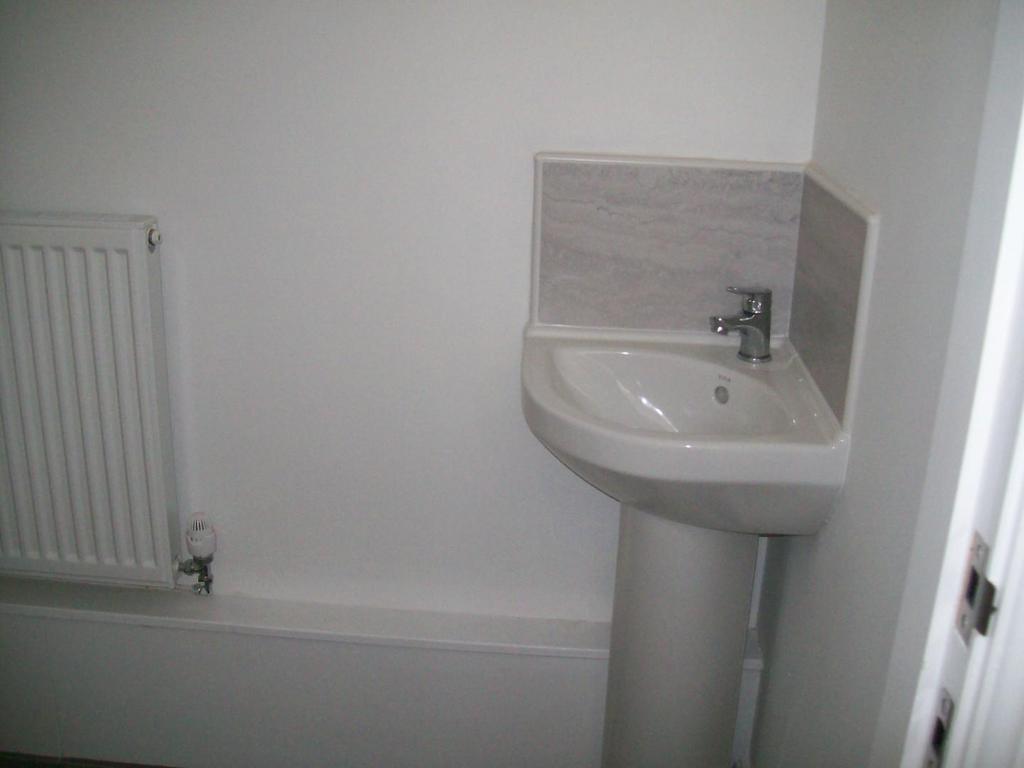 Downstairs WC 1.JPG