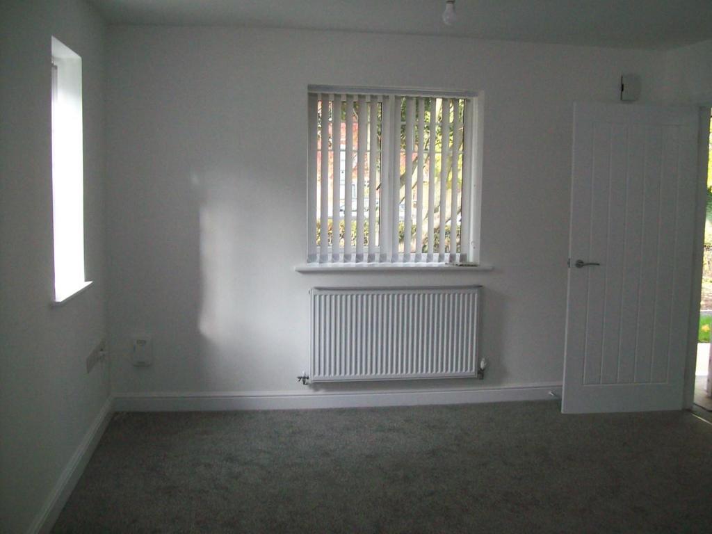 Lounge 1.JPG