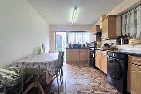 undefined, Romford Road, Forest Gate, E7 8AB