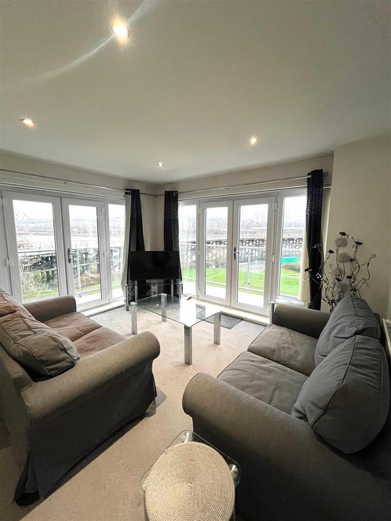 Livingroom.jpg
