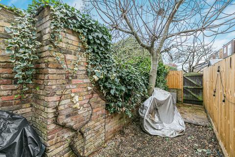 1 bedroom apartment for sale, Staines Road, Twickenham, TW2