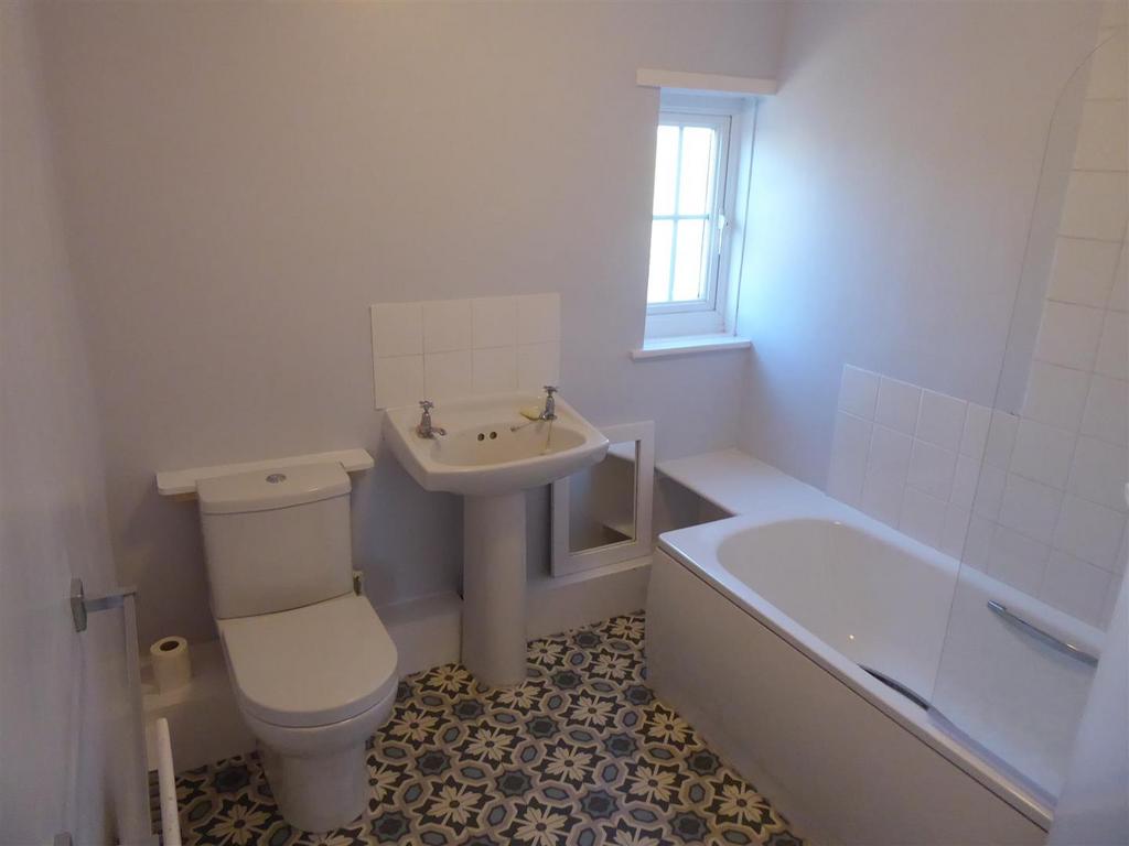 Bathroom 1 south view.JPG
