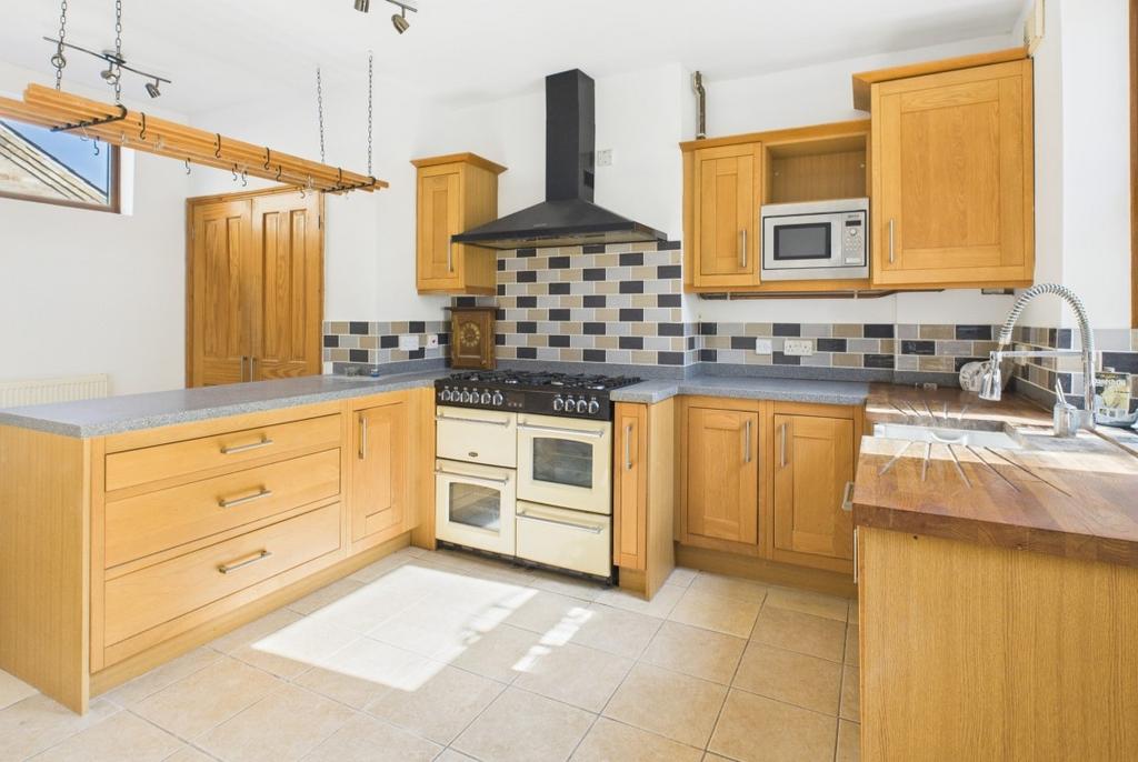 4 Medium T202511051131.jpg