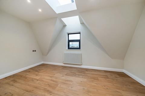 2 bedroom apartment to rent, London, SE8