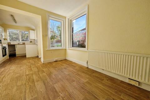 undefined, Shirley, Southampton SO15