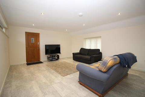 undefined, Chapel Plaister, Box