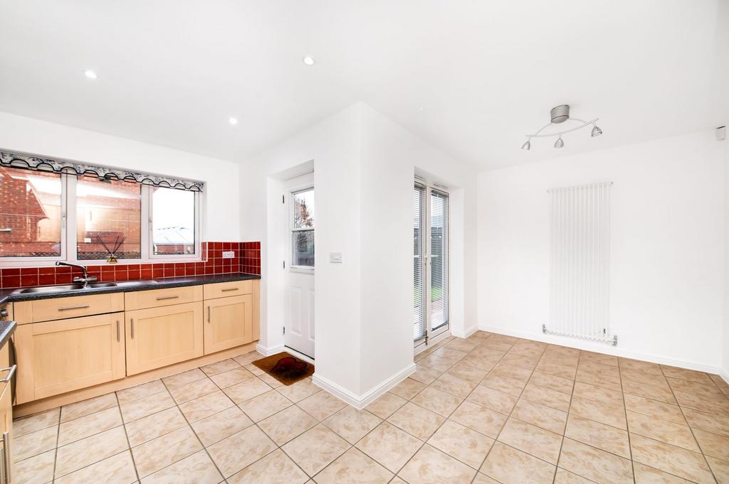 Dining kitchen
