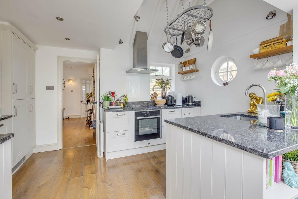 Kitchen 1